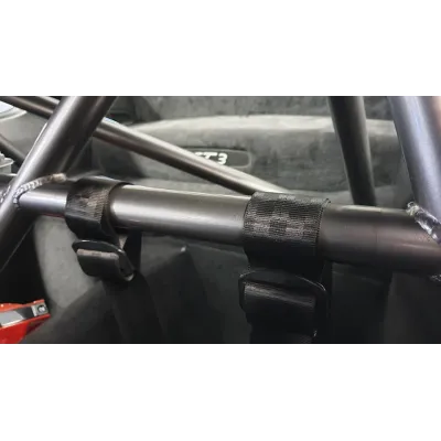 SEATBELT ROLLBAR CLAMP (40mm) SEATBELT ROLLBAR CLAMP (40mm)